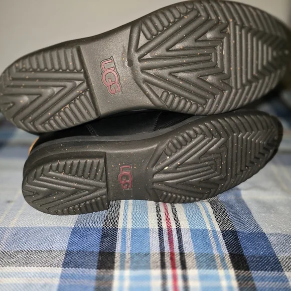 UGG Black Lace-Up Wool-Panel Combat Boots - Picture 7 of 7